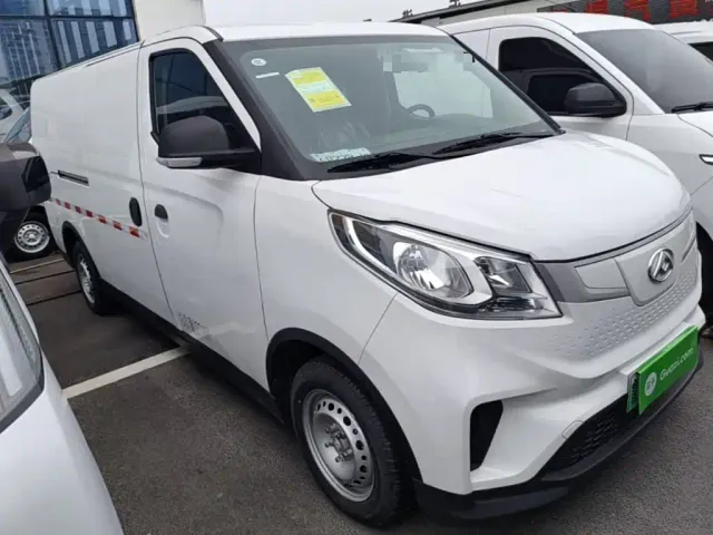 Maxus EV30 — Фото автомобиля 21