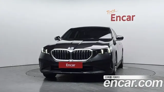 BMW 5-Series 5 серия (G60) — Фото автомобиля 3