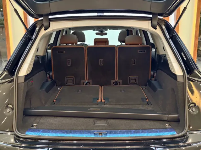 Audi Q7 — Фото автомобиля 16