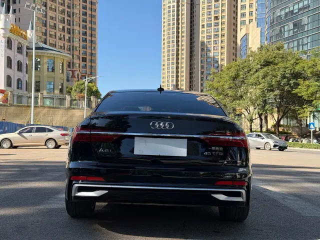 Audi A6L — Фото автомобиля 5
