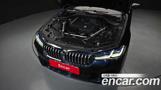 BMW 5 Series G30 — Фото автомобиля 9