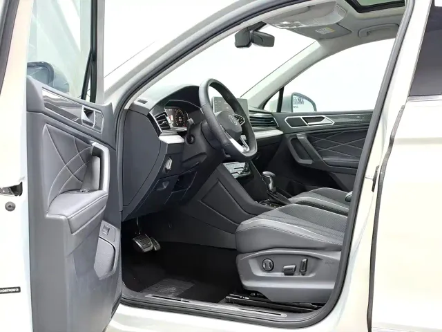 Volkswagen Tiguan L — Фото автомобиля 3