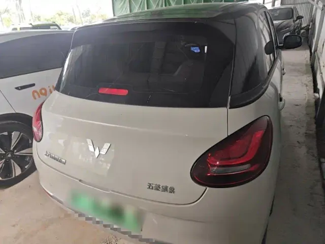 Wuling Bingo — Фото автомобиля 5