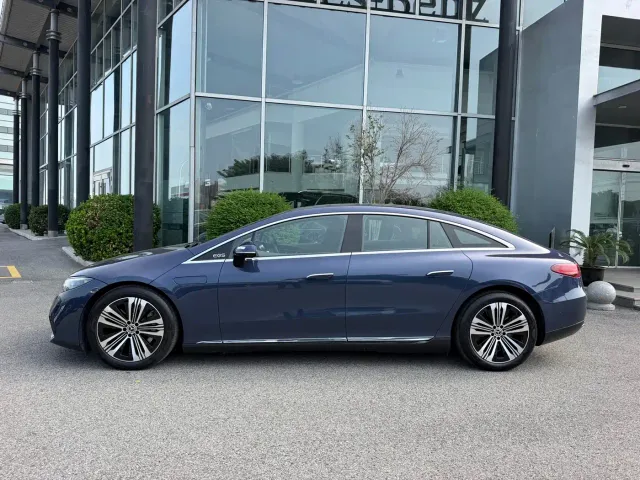 Mercedes-Benz EQS — Фото автомобиля 9