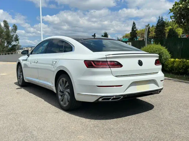 Volkswagen CC — Фото автомобиля 9