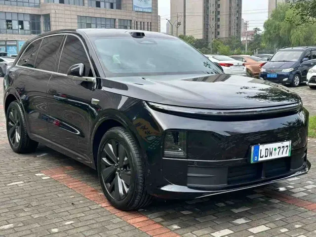 Li Auto L6 — Фото автомобиля 3