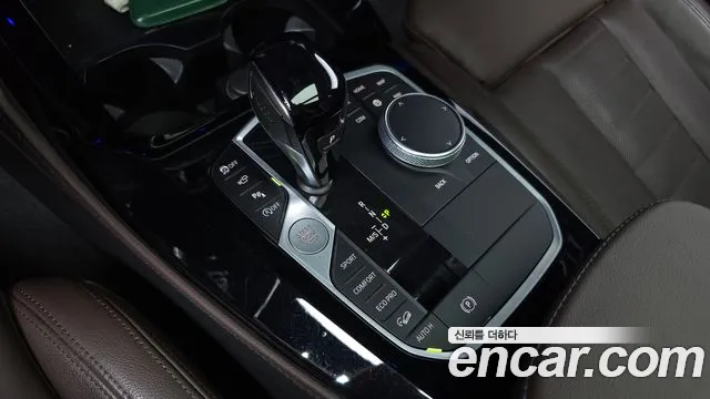 BMW X4 xDrive20i M Sport Pro — Фото автомобиля 9