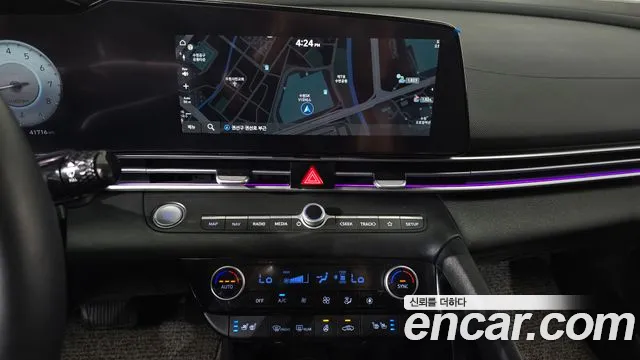 Hyundai Avante CN7 — Фото автомобиля 17