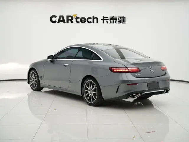 Mercedes-Benz E-Class — Фото автомобиля 17
