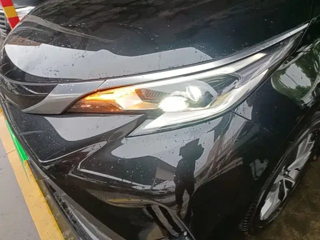 Toyota Granvia — Фото автомобиля 23