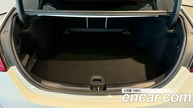 Mercedes-Benz C-Class W206 — Фото автомобиля 10