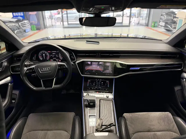 Audi A6L — Фото автомобиля 8