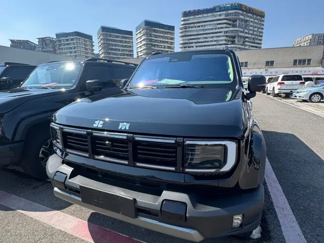Фотография автомобиля — BAIC BJ40