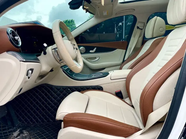 Mercedes-Benz E-Class — Фото автомобиля 7
