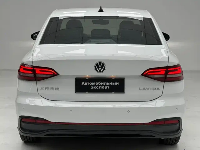 Volkswagen Lavida — Фото автомобиля 14