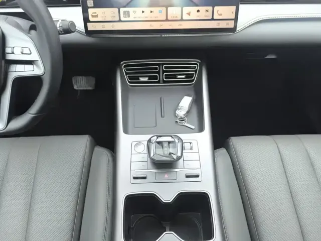 BYD Song Pro New Energy 2025 2nd Generation Smart Driving Edition DM-i 115KM Excellence Type — Фото автомобиля 16