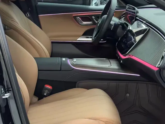 Mercedes-Benz E-Class — Фото автомобиля 8