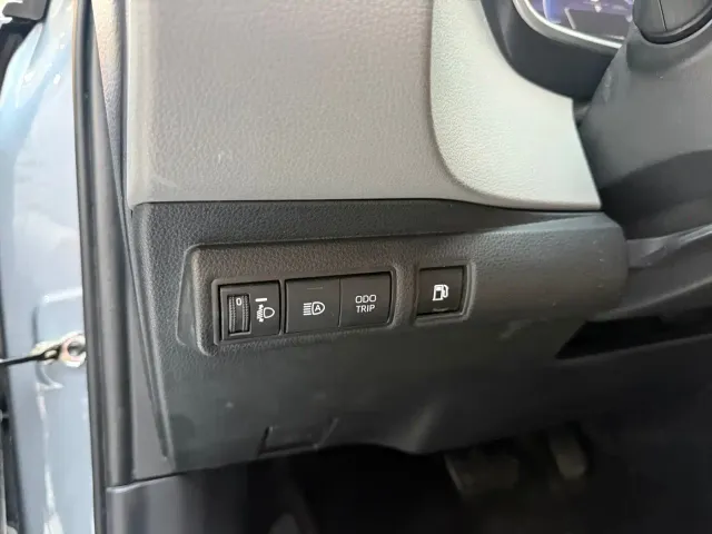 Toyota Levin 2023 Smart Hybrid 1.8L Sport Edition — Фото автомобиля 8