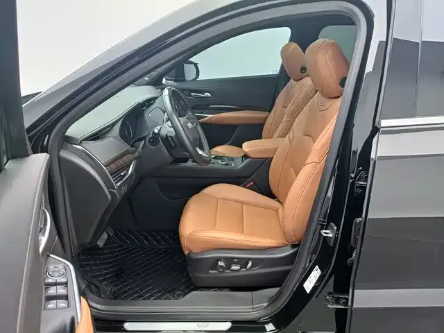 Cadillac XT4 — Фото автомобиля 7