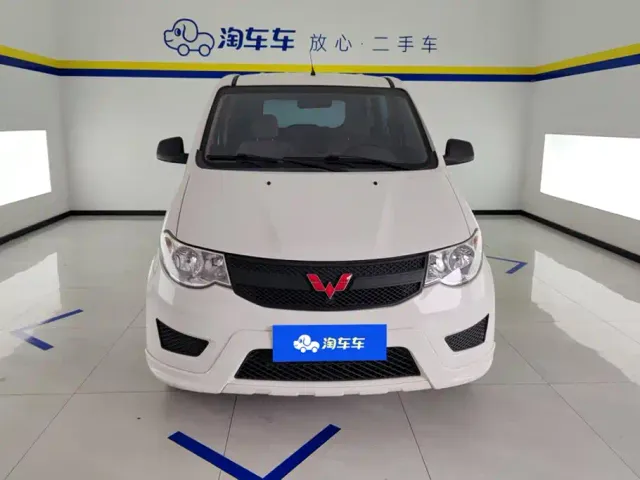 Wuling Hongguang — Фото автомобиля 2