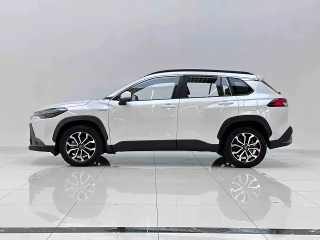 Toyota Frontlander — Фото автомобиля 5