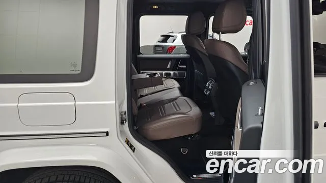Mercedes-Benz G-Class — Фото автомобиля 12