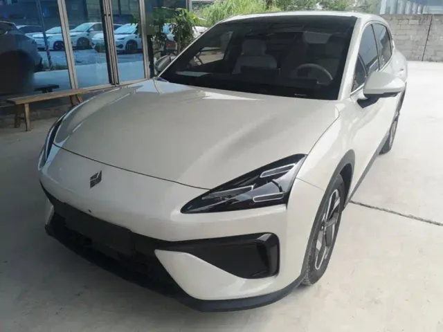 Фотография автомобиля — Baojun Yunhai