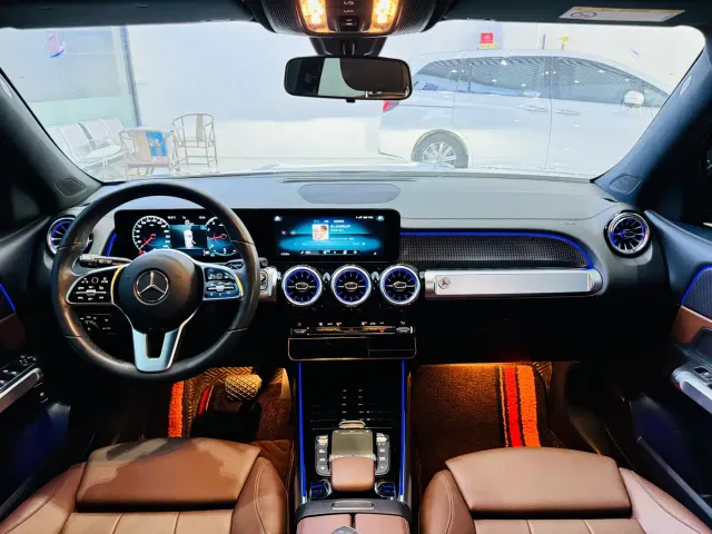 Mercedes-Benz GLB-Class — Фото автомобиля 10