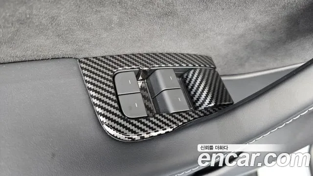 Tesla Model Y — Фото автомобиля 7