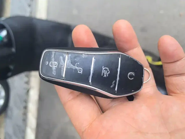 BYD Qin PLUS — Фото автомобиля 8