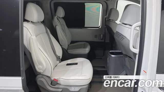 Hyundai Staria Staria 4WD Lounge 9 мест — Фото автомобиля 12