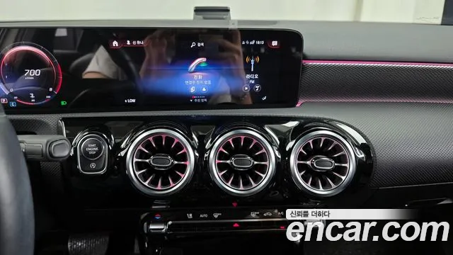 Mercedes-Benz A-Class — Фото автомобиля 14