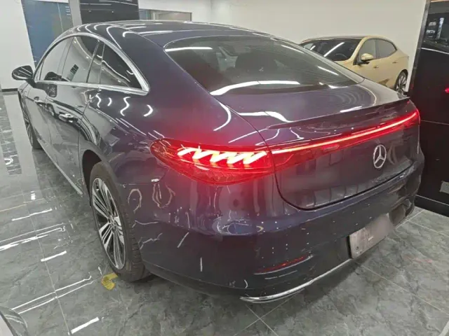 Mercedes-Benz EQS — Фото автомобиля 4
