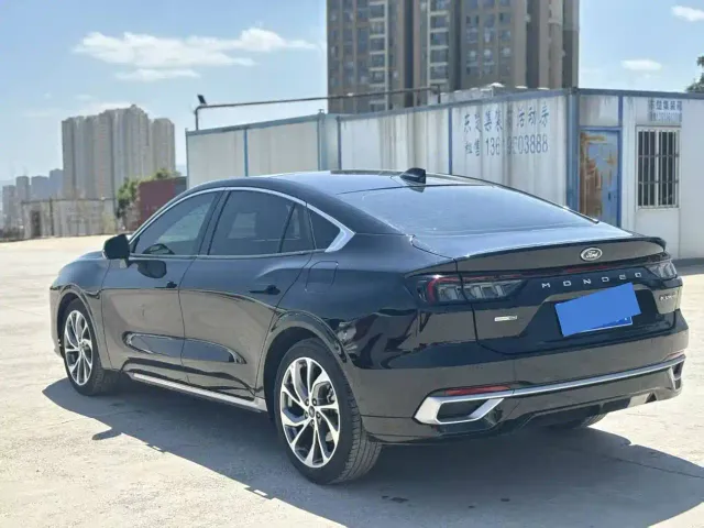Ford Mondeo — Фото автомобиля 9