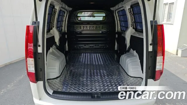 Hyundai Staria Staria L3.5 Карго 3 места — Фото автомобиля 30