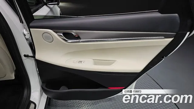 Hyundai Grandeur Grandeur (New) Hybrid — Фото автомобиля 14