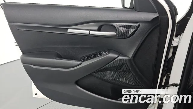 Kia Seltos Бензин 1.6 турбо 2WD — Фото автомобиля 24