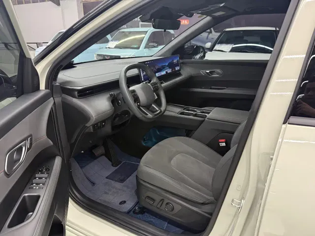 Hyundai ELEXIO — Фото автомобиля 9