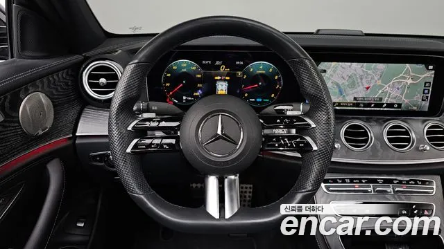 Mercedes-Benz E-Class — Фото автомобиля 13
