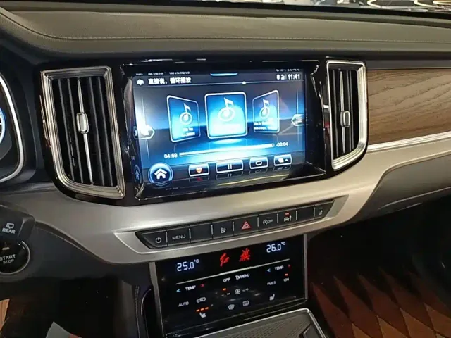 Hongqi HS7 — Фото автомобиля 12