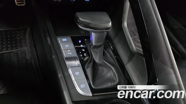 Hyundai AVANTE Avante (CN7) — Фото автомобиля 9