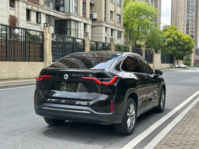 Nio EC6 — Фото автомобиля 11