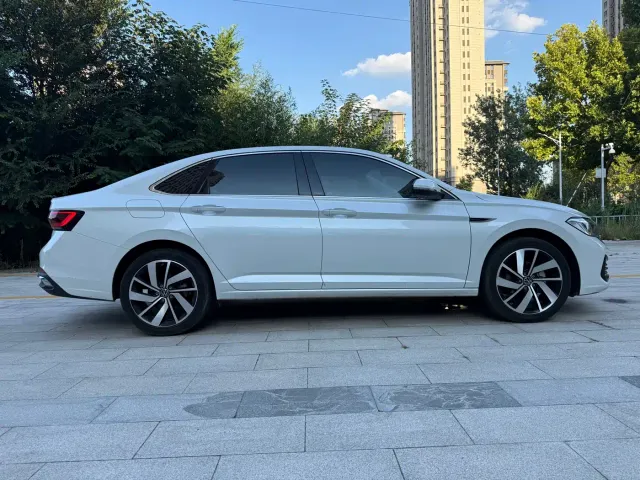 Volkswagen Sagitar — Фото автомобиля 16