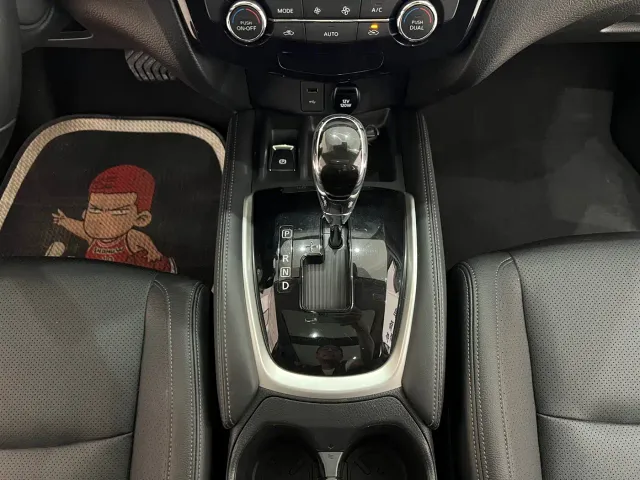 Nissan X-Trail — Фото автомобиля 14