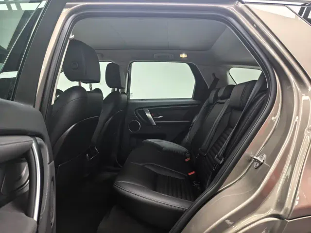 Land Rover Discovery Sport — Фото автомобиля 6