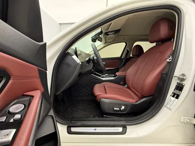 BMW 3 Series — Фото автомобиля 21
