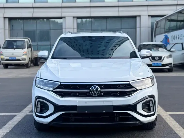 Volkswagen T-Roc — Фото автомобиля 2