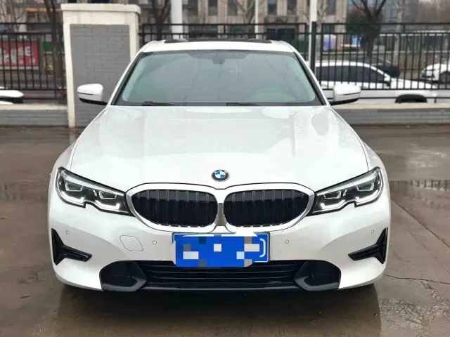 BMW 3 Series — Фото автомобиля 3
