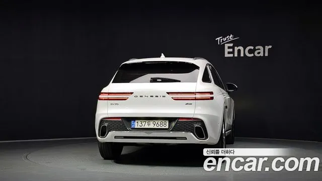 Genesis GV70 2.5T Бензин AWD — Фото автомобиля 2