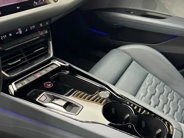 Audi e-tron GT — Фото автомобиля 10